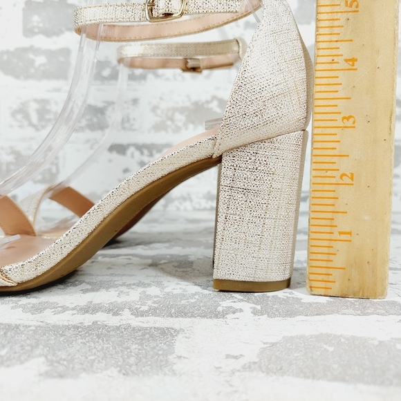 New Bandolino Armory 3 Silver Open Toe Ankle Strap Heeled Sandals C501 - Picture 2 of 12